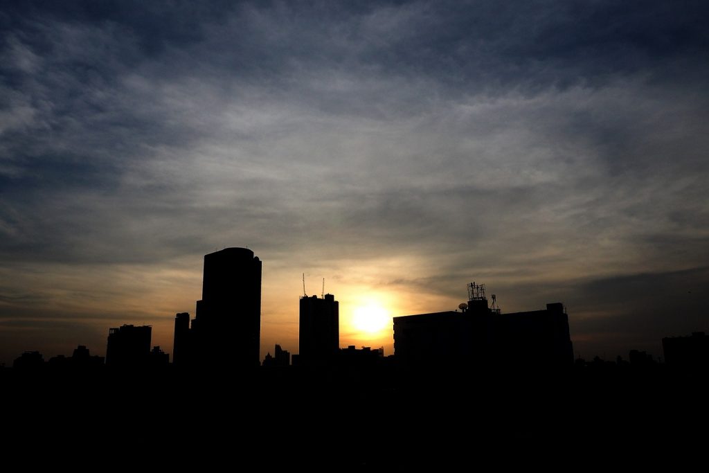 skyline saying you cannot stay
