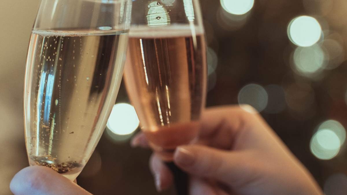 people cheering for the new year